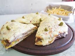 1/2 Lomo Pizza con papas